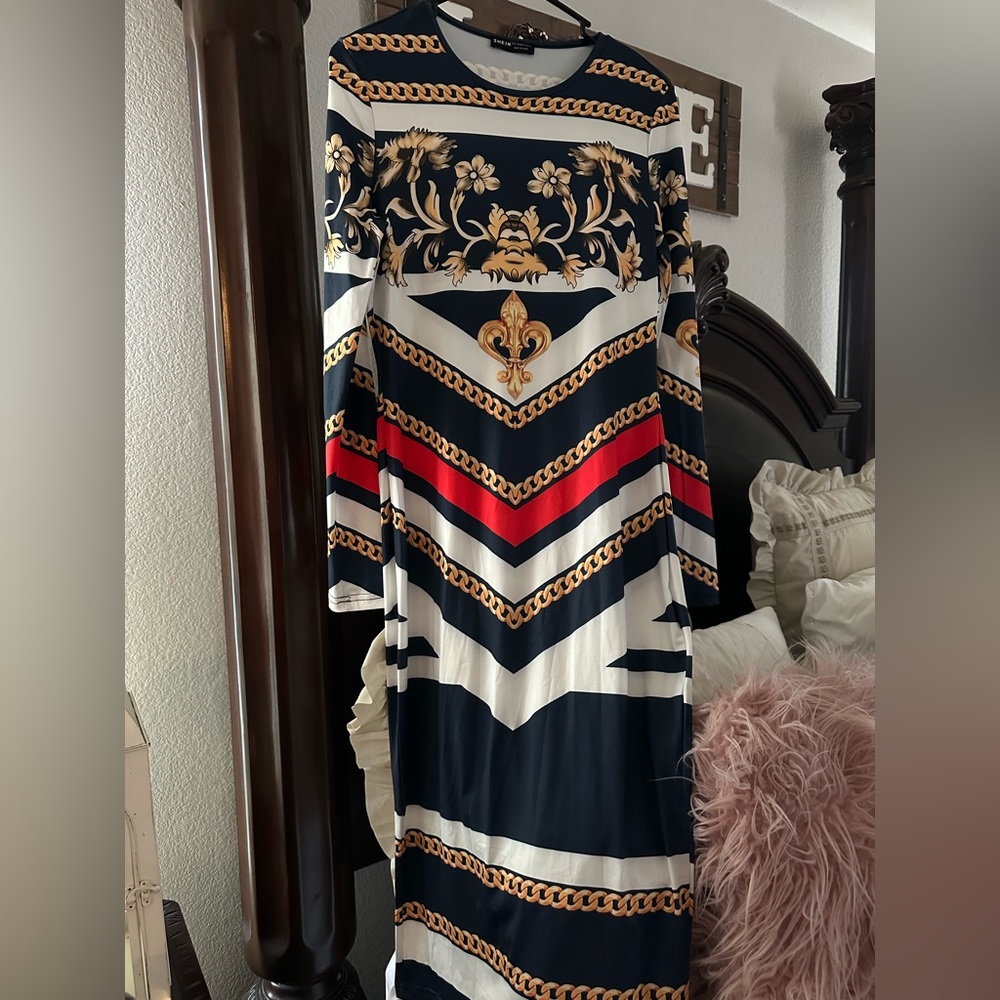 Women’s dress